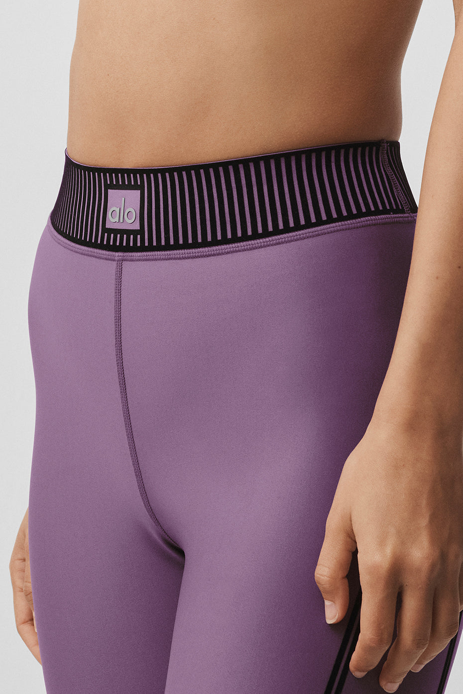 Alo Yoga Airlift High-Waist 7/8 Line Up Legging - Plum Kiss