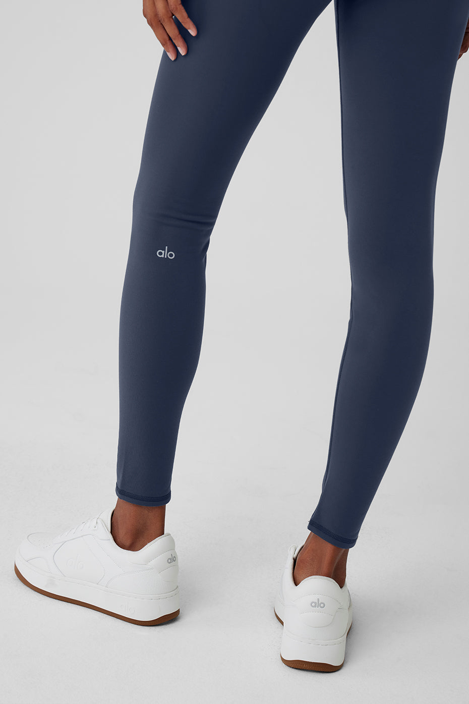 Alo Yoga Airbrush Winter Warm High-Waist Nocturne Legging - Navy