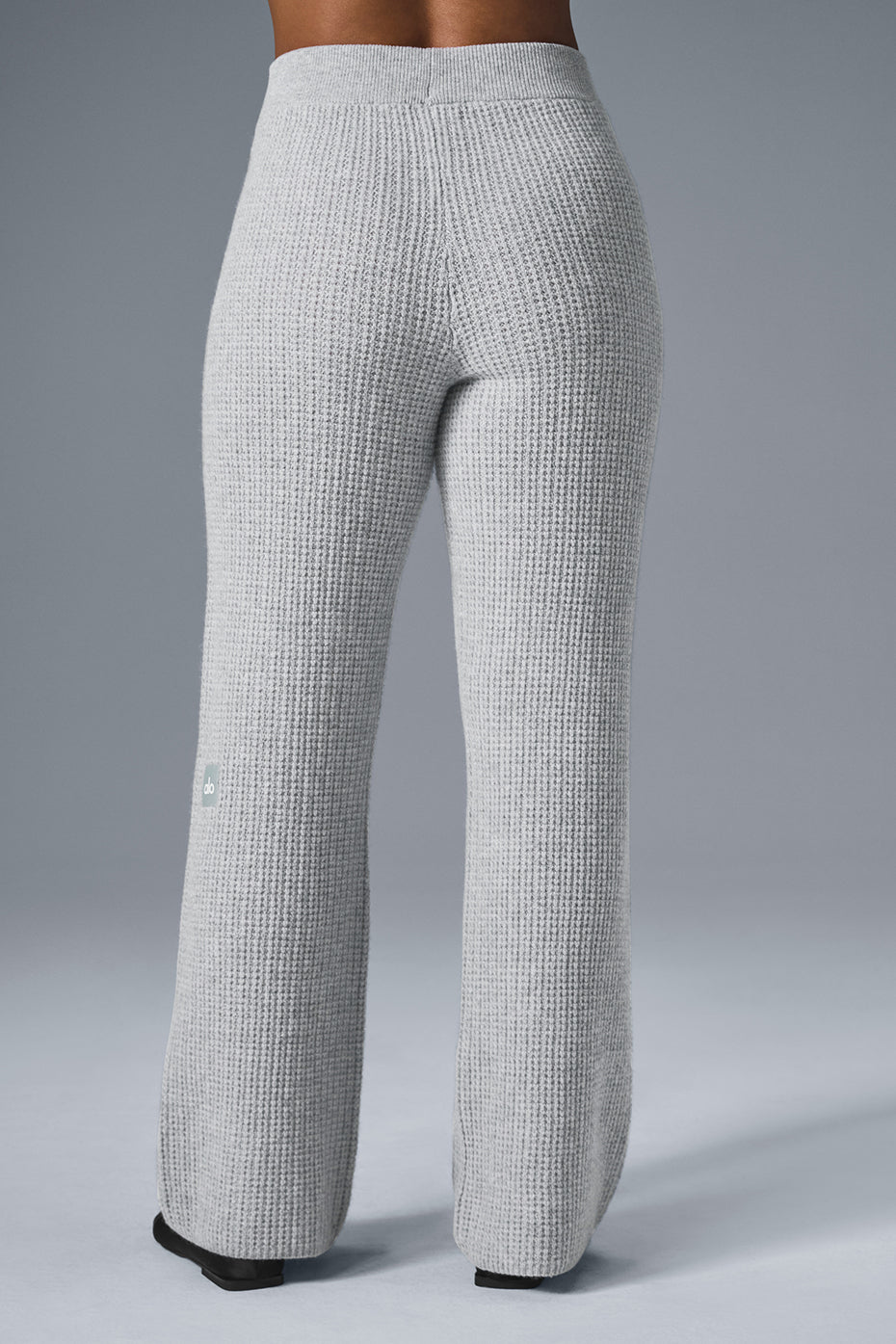 Alo Yoga Cashmere High-Waist Plush Waffle Pant - Athletic Heather Grey