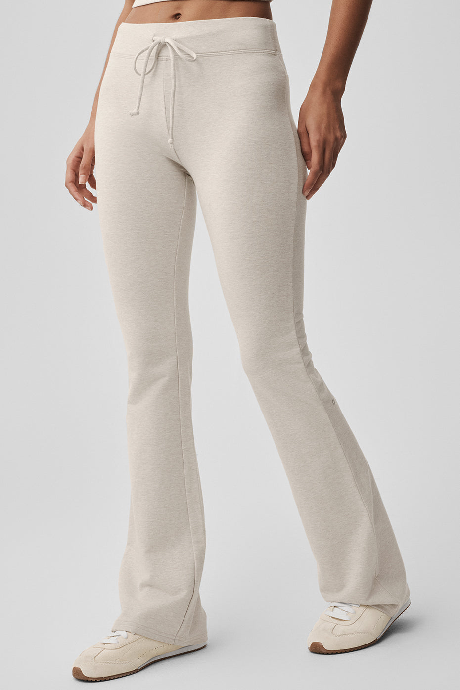 Alo Yoga Sway Bootcut Sweatpant - Oatmeal Heather
