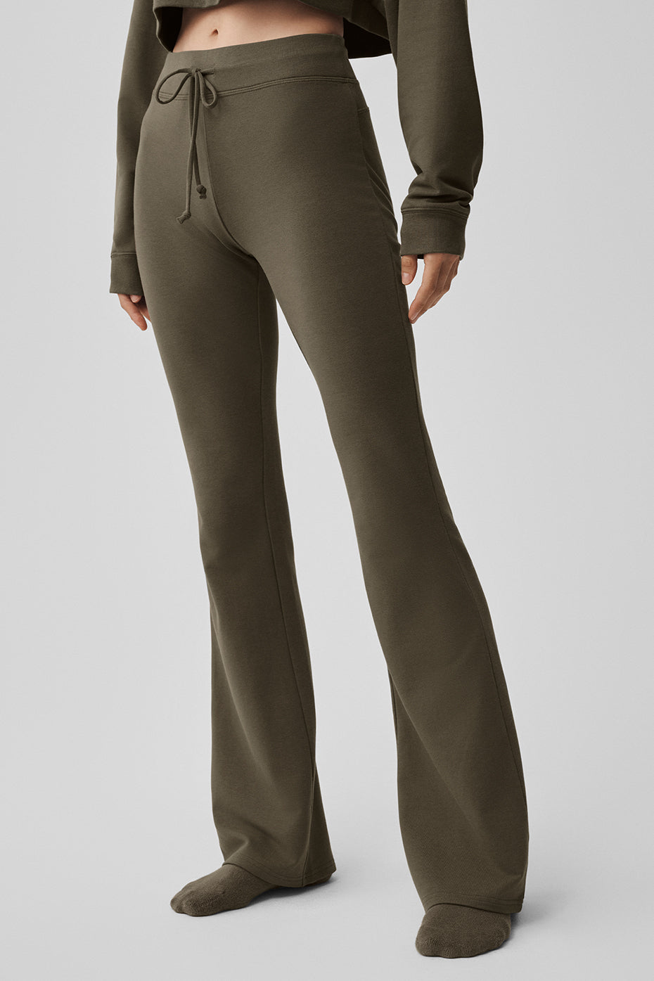 Alo Yoga Sway Bootcut Sweatpant - Olive Tree