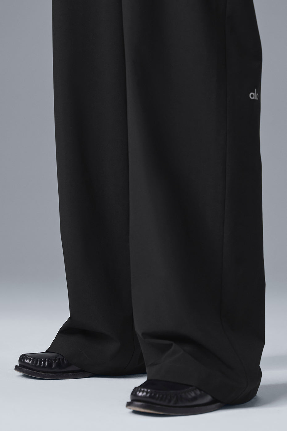 Alo Yoga High-Waist Pursuit Trouser (Long) - Black