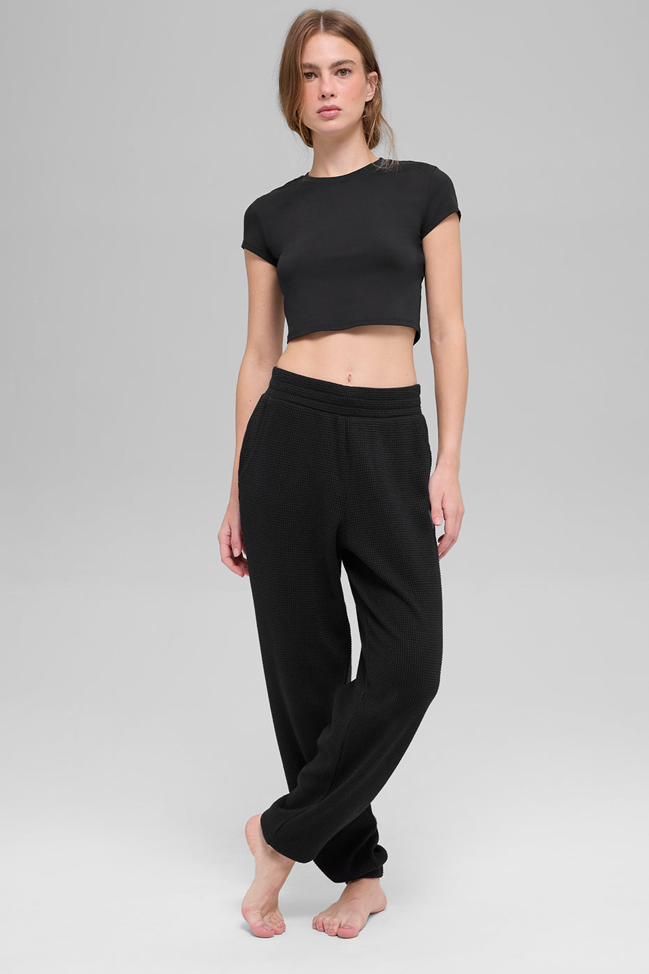 Alo Yoga Waffle Weekend Escape Jogger - Black