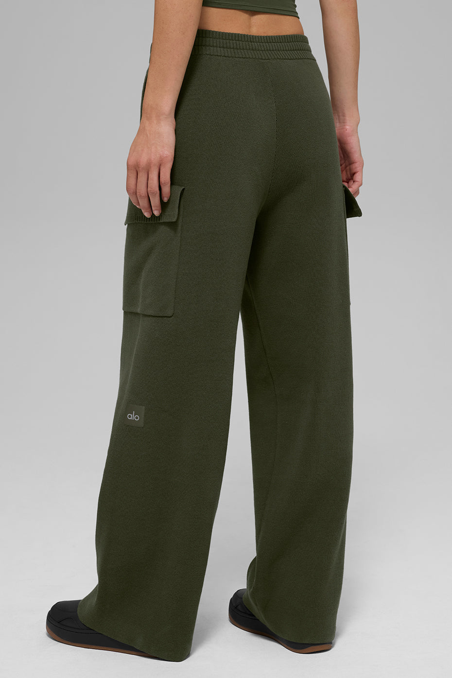 Alo Yoga Scholar Knit High-Waist Cargo Pant - Green Olive