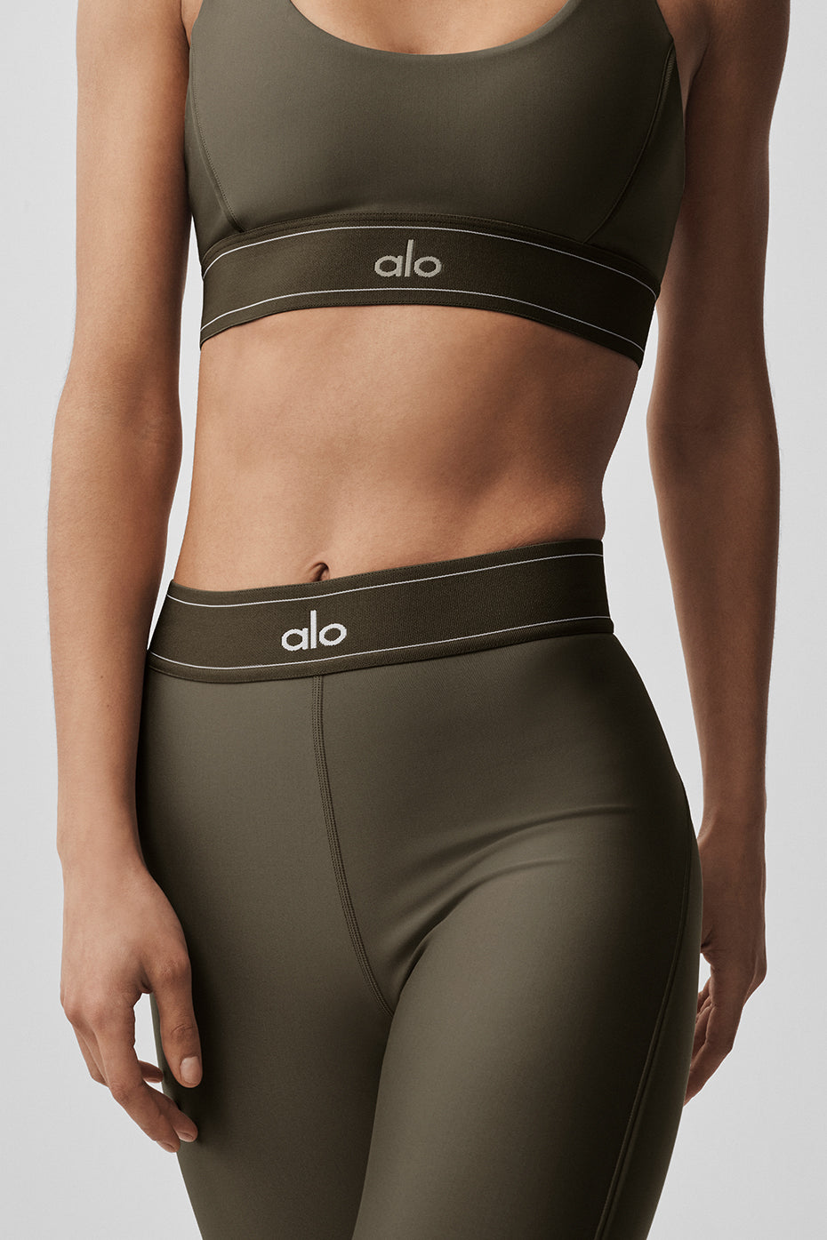 Alo Yoga Airlift High-Waist Suit Up Legging - Olive Tree/Olive Tree