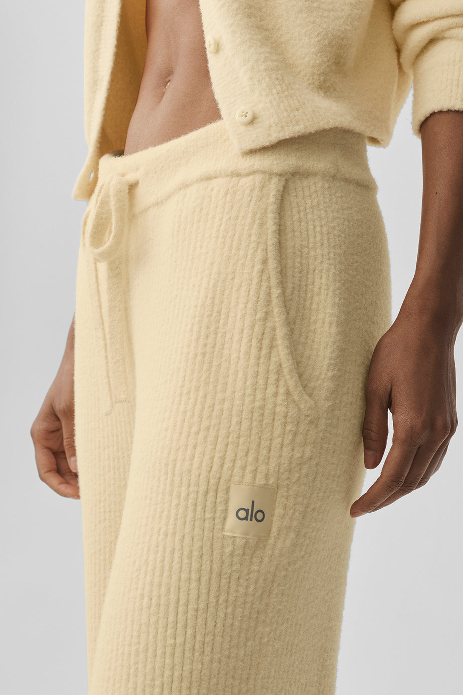 Alo Yoga Snuggle Up Sweater High-Waist Wide Leg Pant - Candlelight Yellow