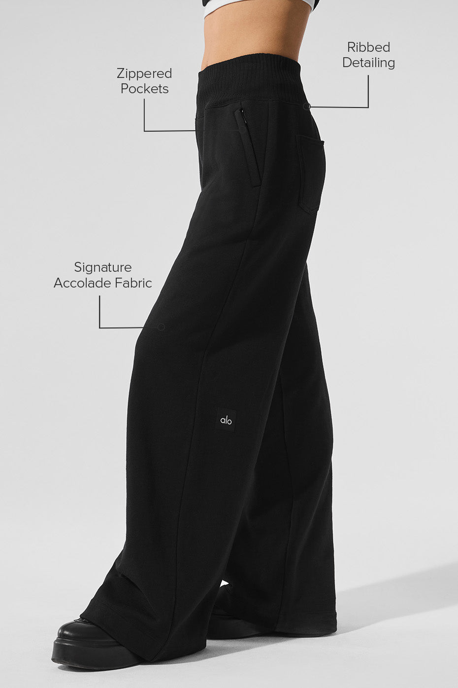 Alo Yoga Serenity Wide Leg Sweatpant - Black