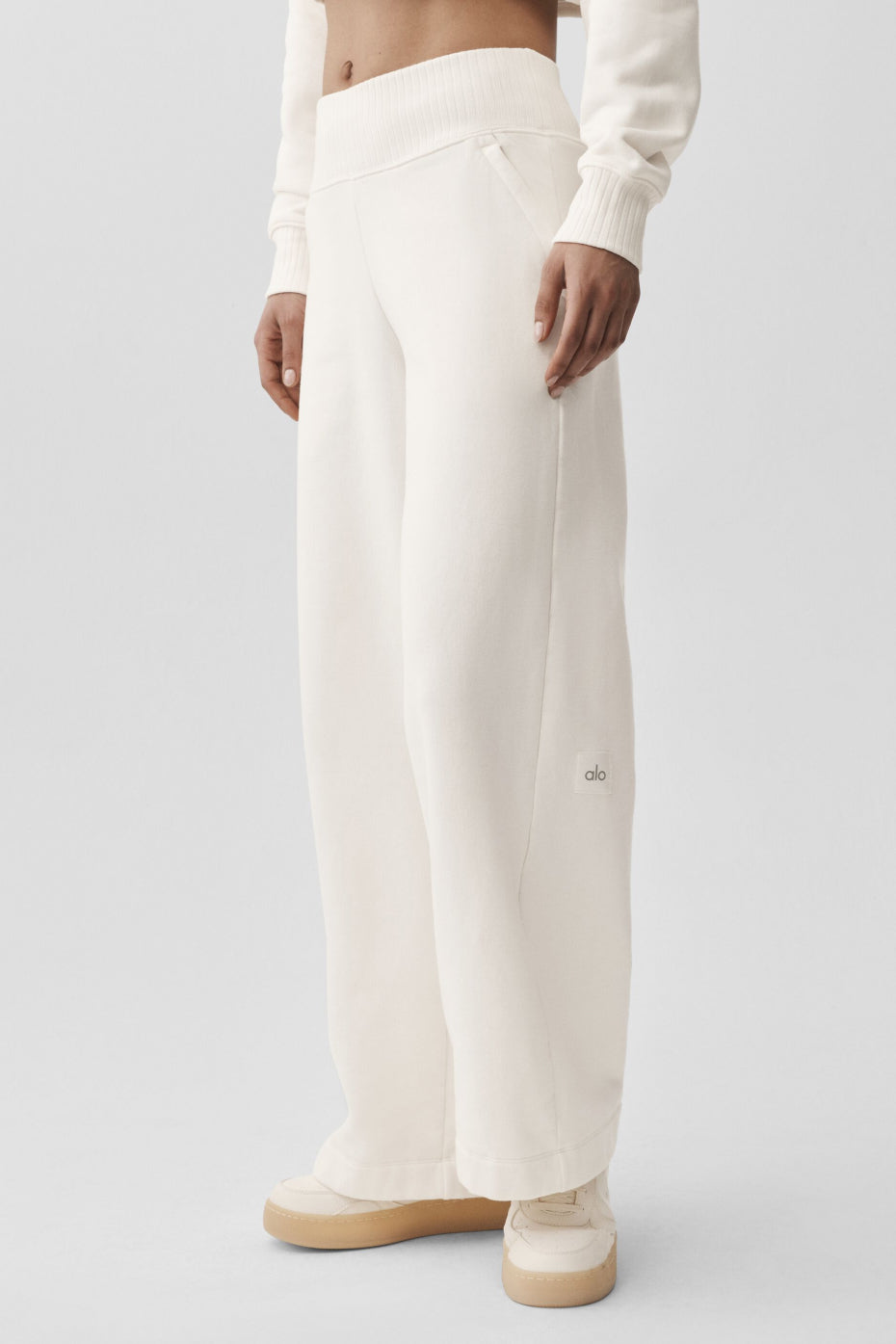 Alo Yoga Serenity Wide Leg Sweatpant - Ivory