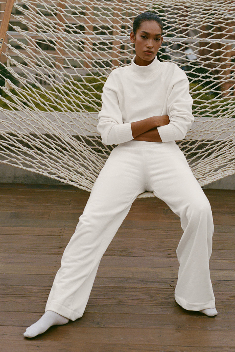 Alo Yoga Serenity Wide Leg Sweatpant - Ivory