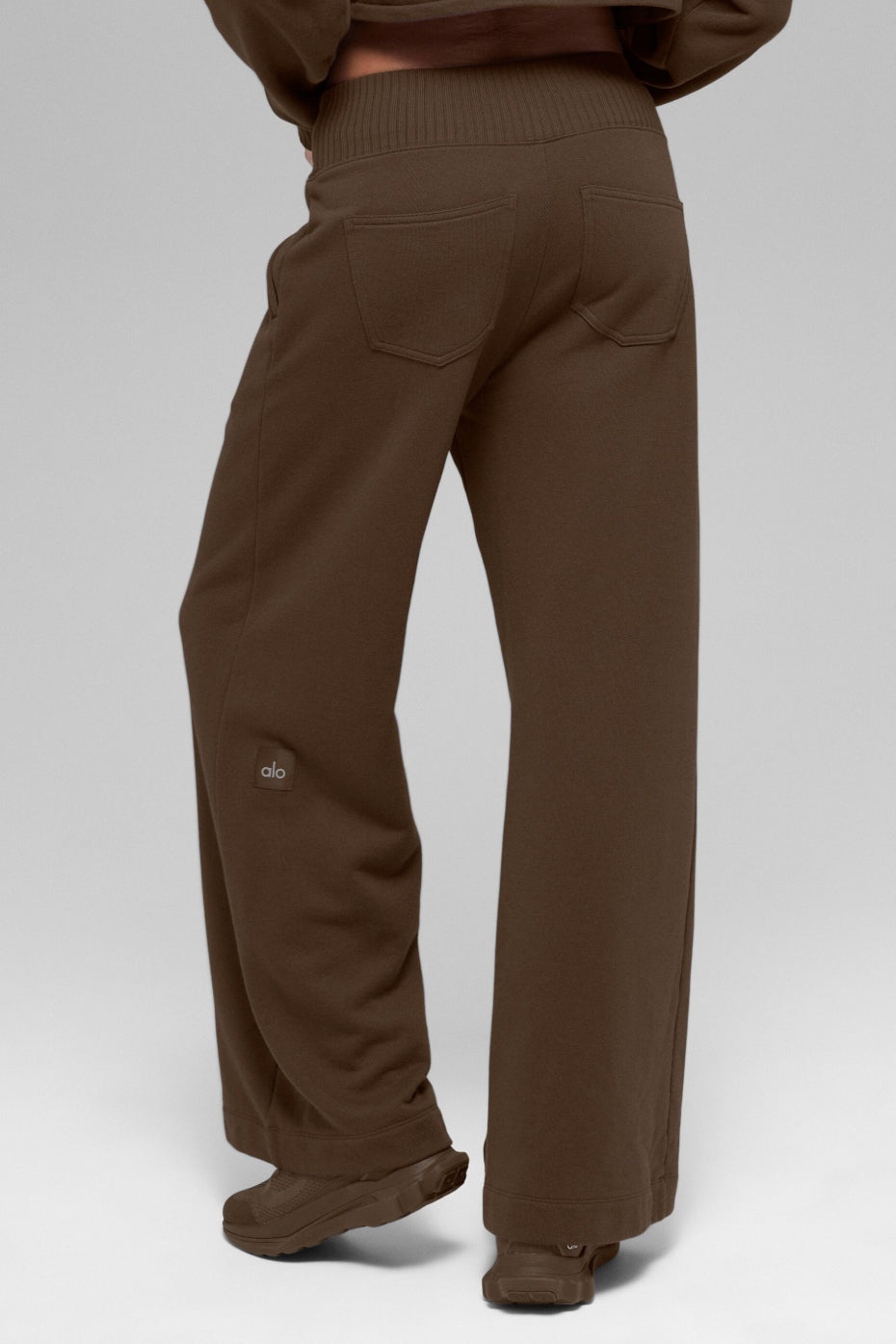 Alo Yoga Serenity Wide Leg Sweatpant - Espresso