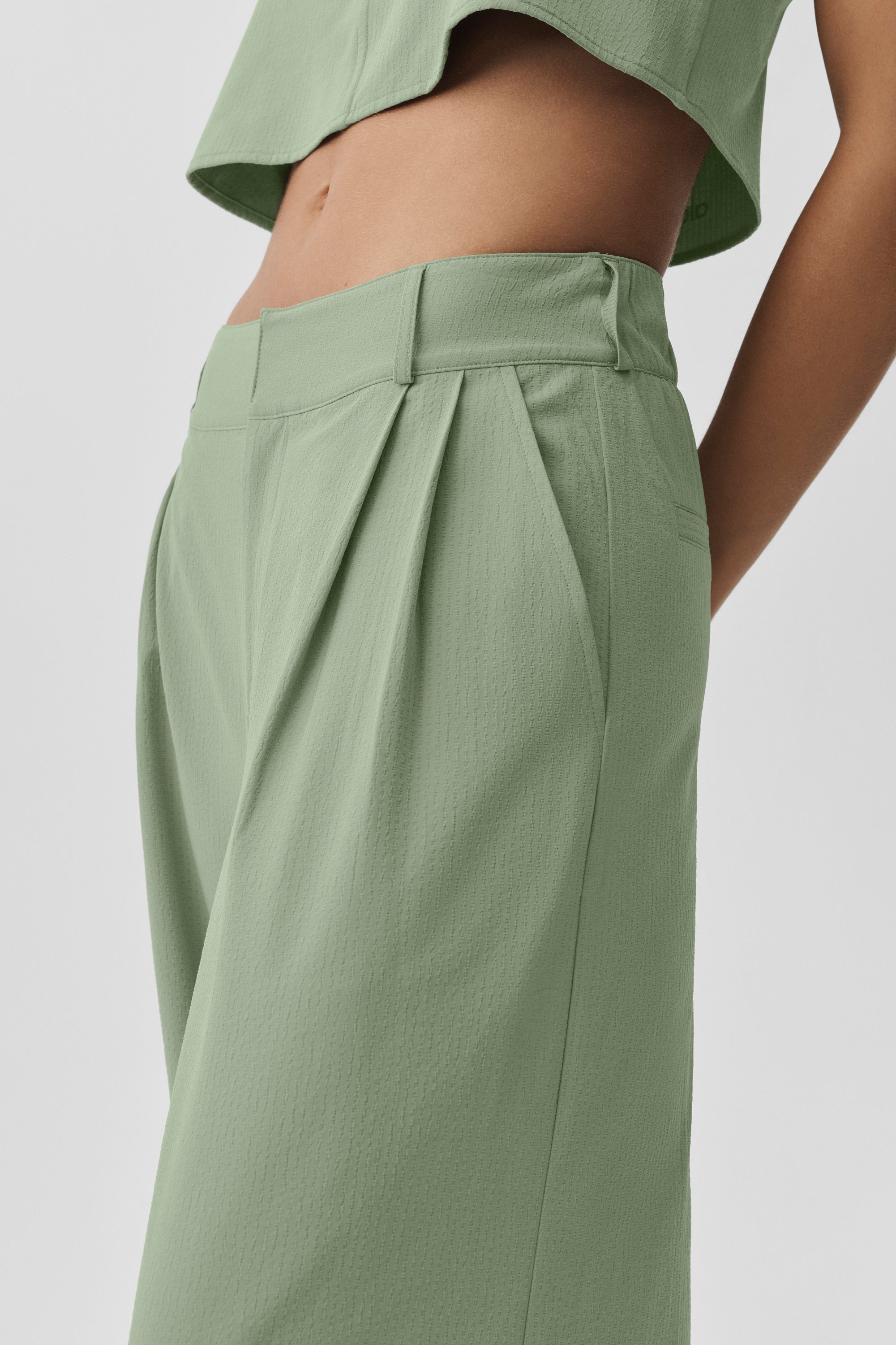 Alo Yoga High-Waist Dreamscape Trouser (Regular) - Dune Grass