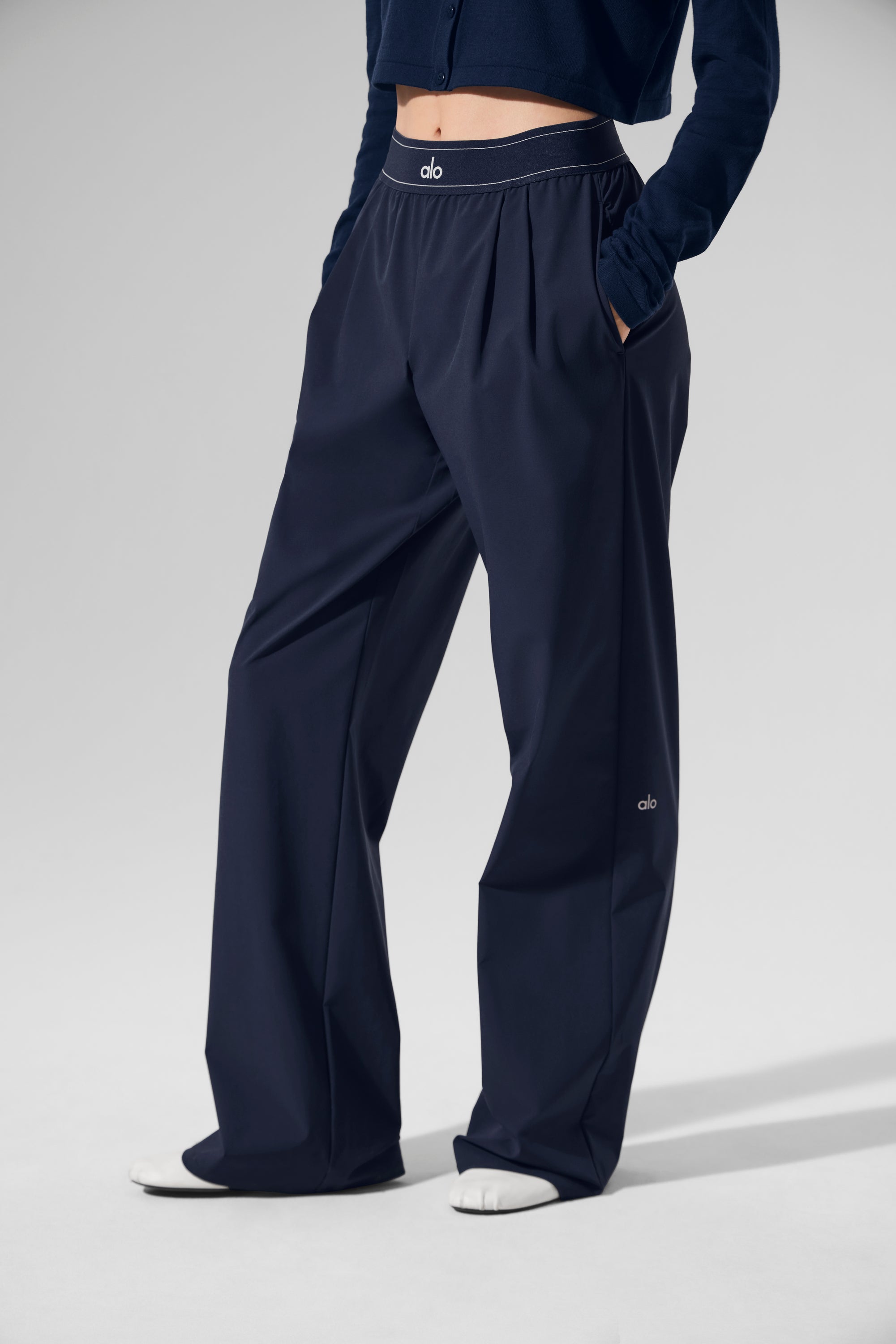 Alo Yoga Suit Up Trouser (Long) - Navy