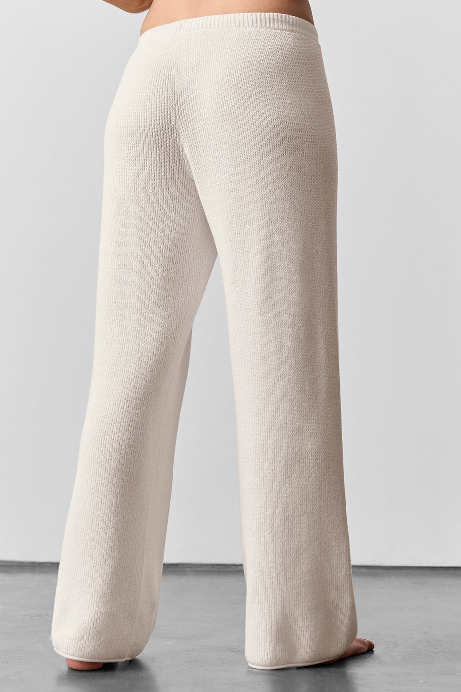 Alo Yoga Supernatural Sweater Pant - Ivory