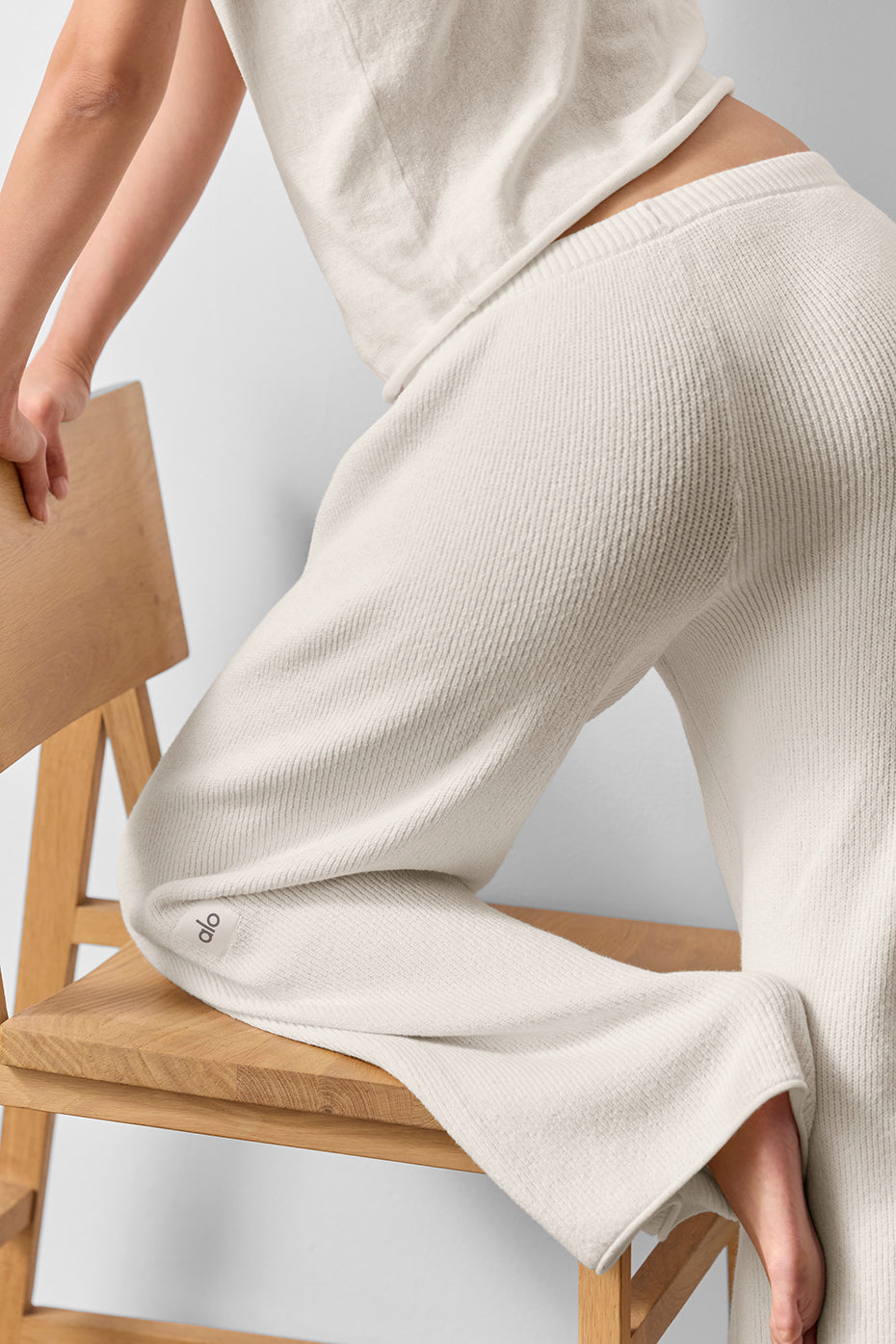 Alo Yoga Supernatural Sweater Pant - Ivory