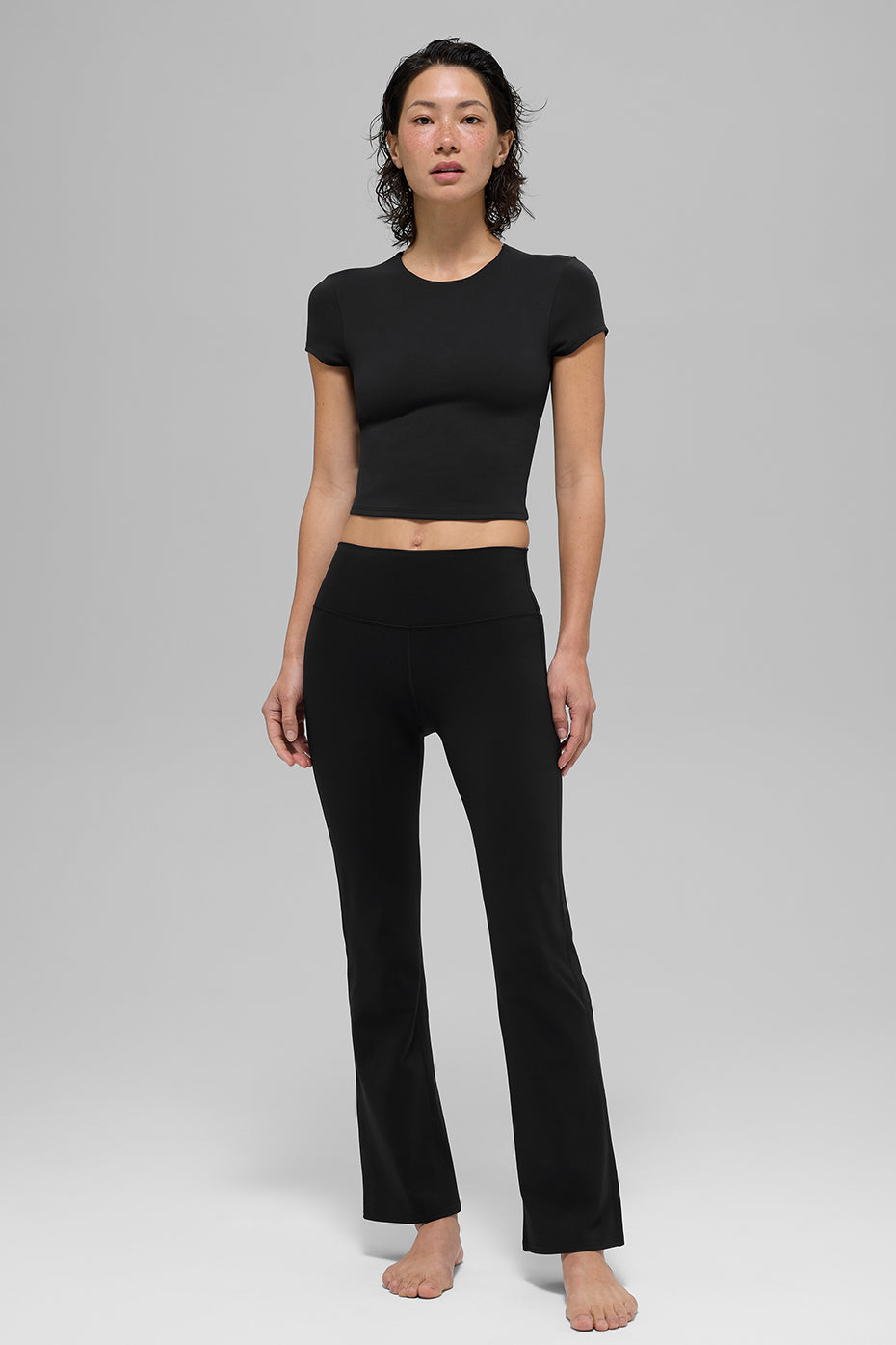 Alo Yoga ALO Softsculpt High-Waist Bootcut Legging (Short) - Black