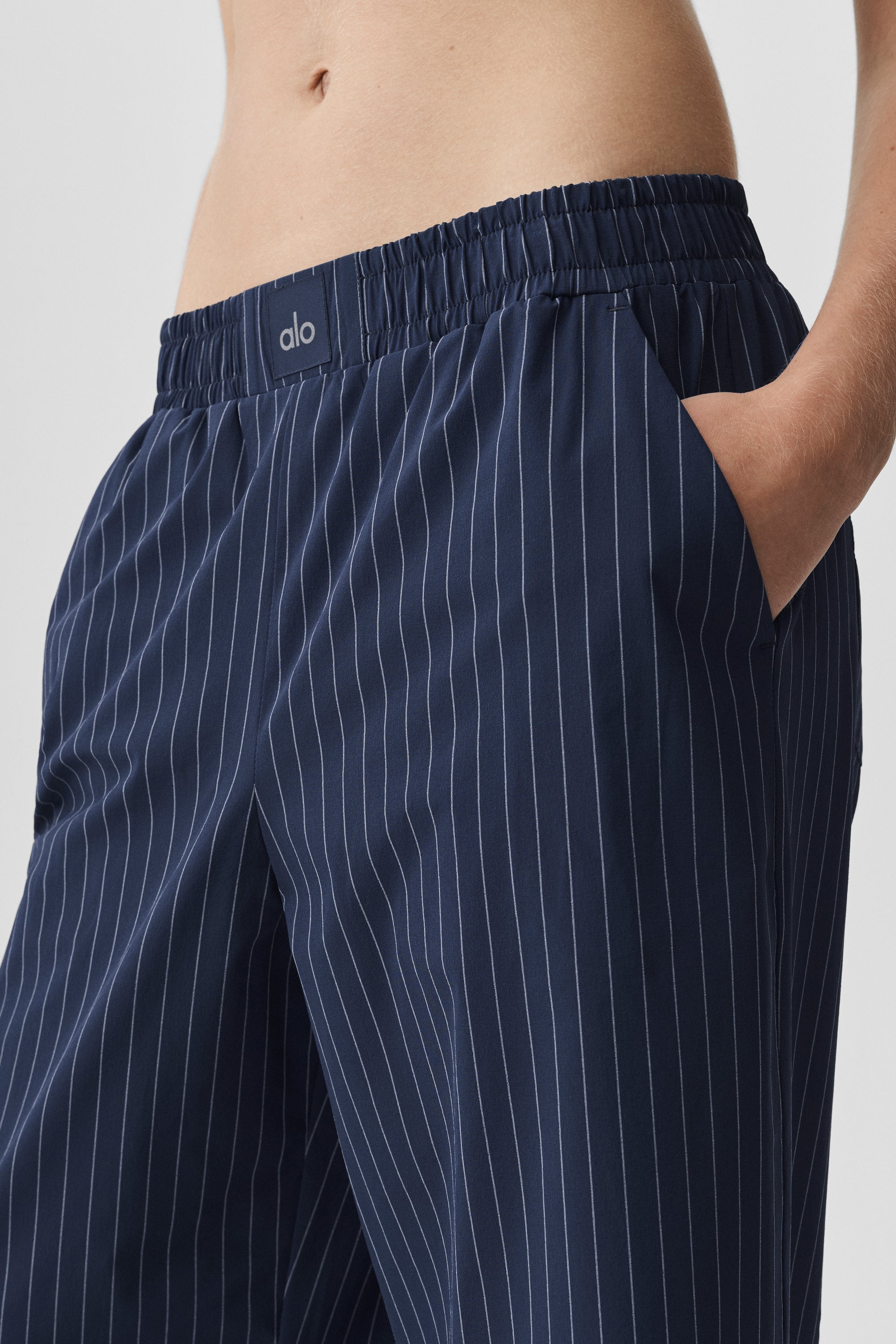 Alo Yoga Pinstripe Daylight Boxer Pant (Regular) - Navy/Ivory