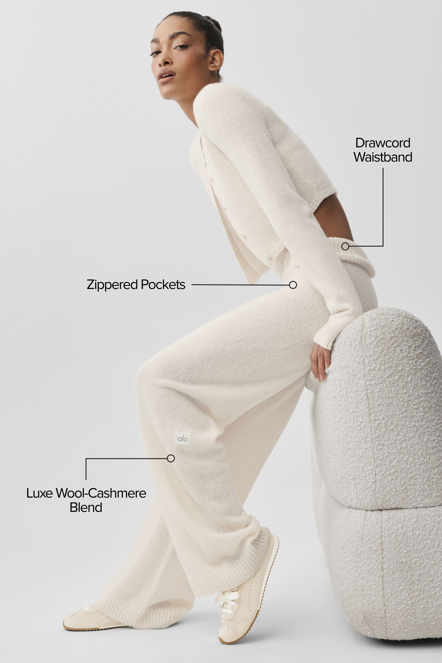 Alo Yoga Wool Cashmere High-Waist New Class Wide Leg Pant - Ivory