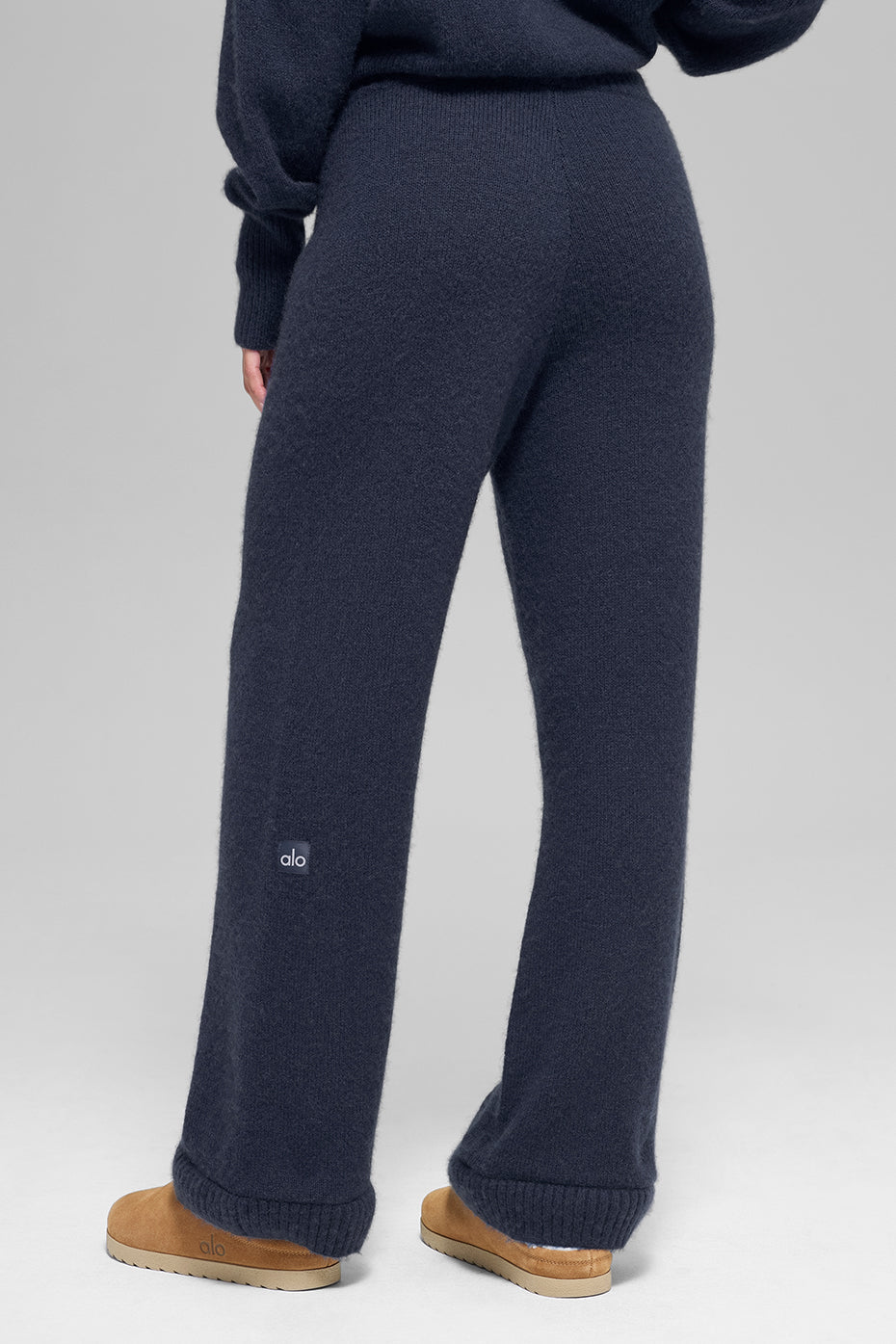 Alo Yoga Wool Cashmere High-Waist New Class Wide Leg Pant - Navy