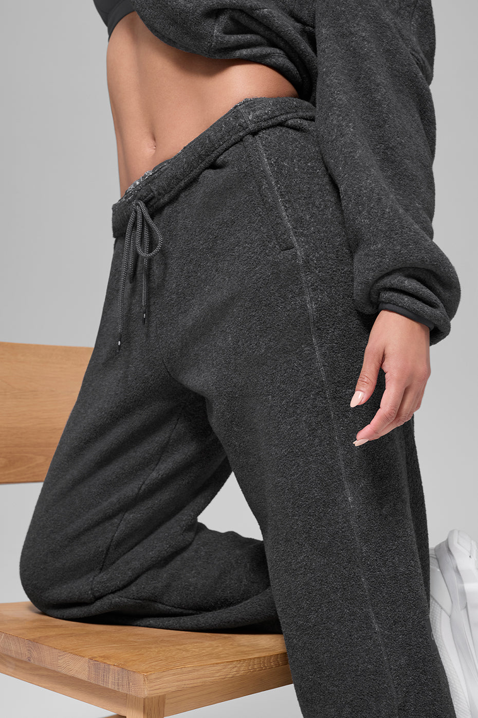Alo Yoga Polar Fleece High-Waist Retreat Jogger - Dark Heather Grey