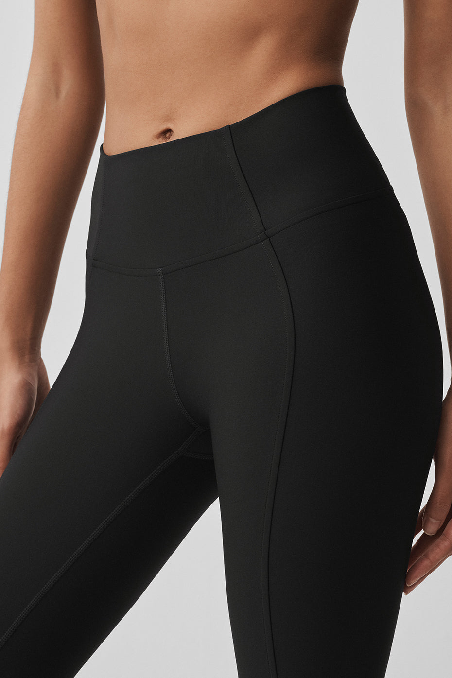 Alo Yoga Airlift High-Waist 7/8 Fine Line Legging - Black