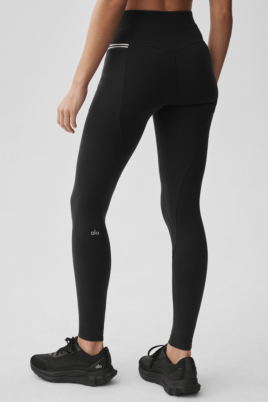 Alo Yoga Airbrush High-Waist Fast Track Legging - Black/White