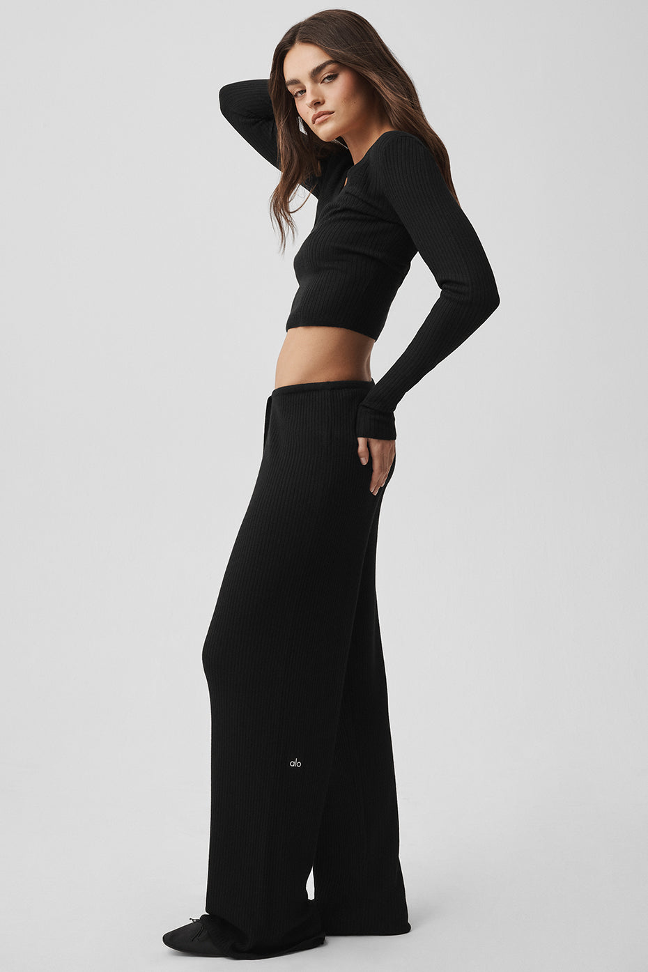 Alo Yoga Sweater Knit Mid-Rise Unwind Wide Leg Pant - Black