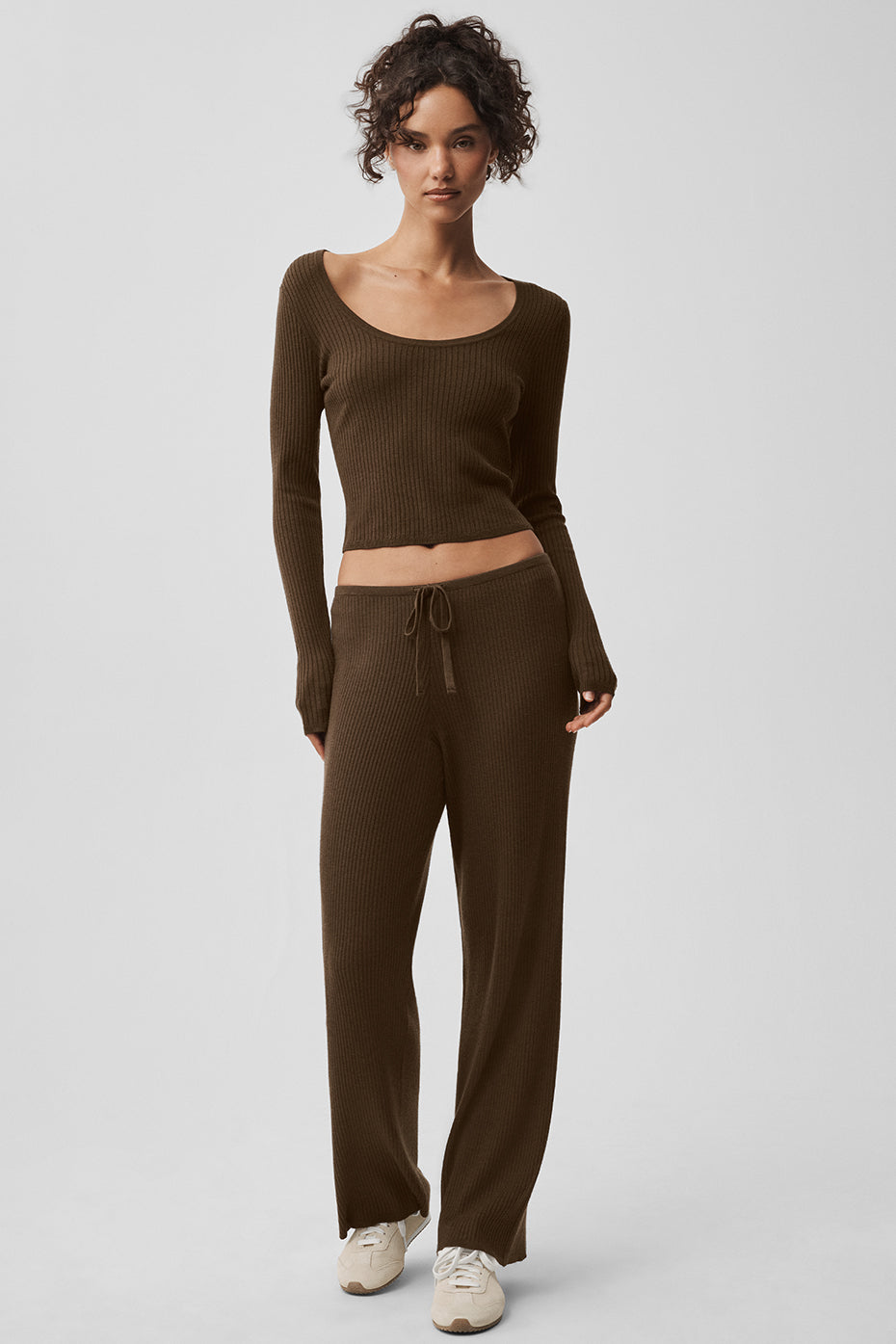 Alo Yoga Sweater Knit Mid-Rise Unwind Wide Leg Pant - Espresso