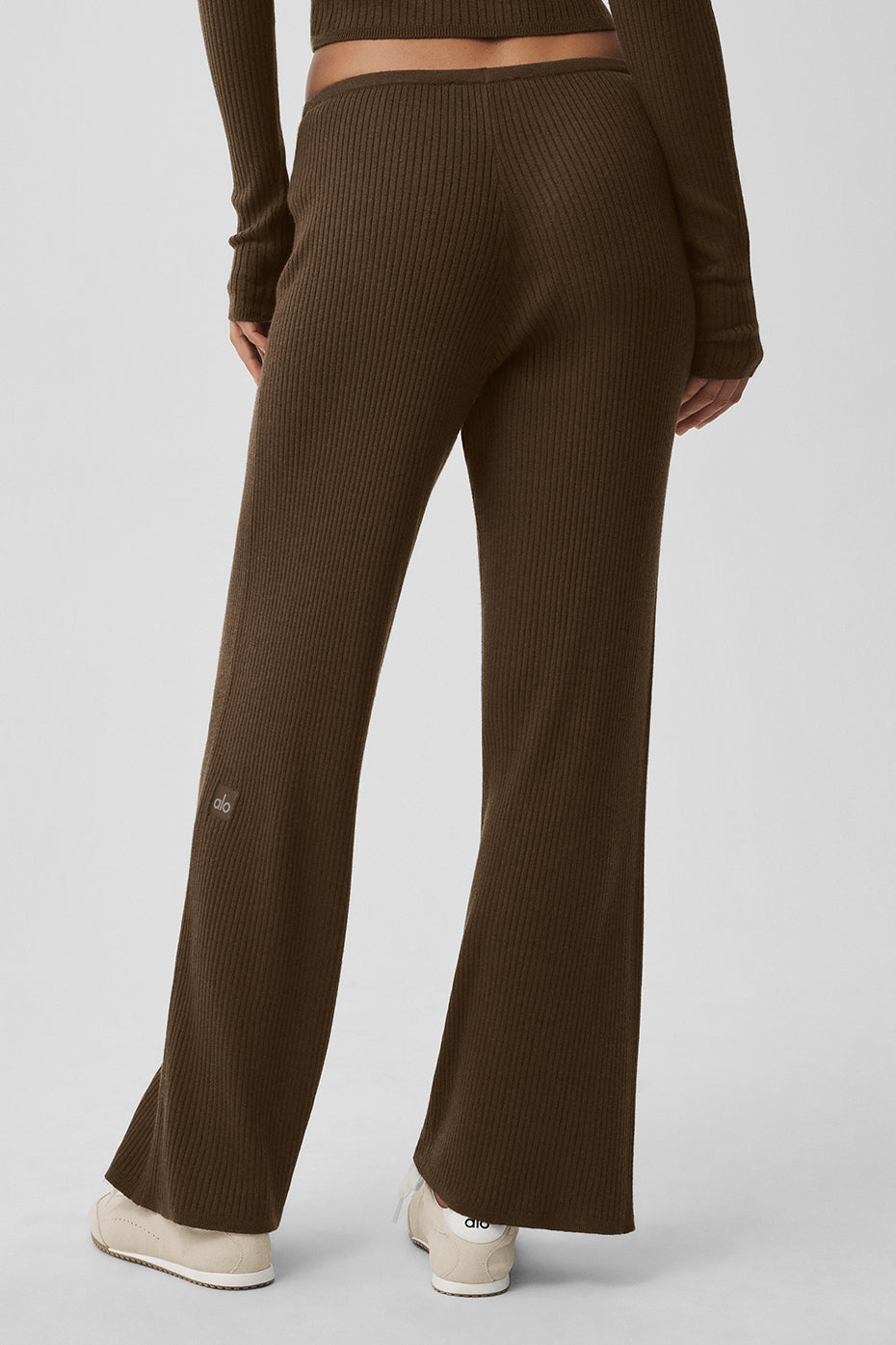 Alo Yoga Sweater Knit Mid-Rise Unwind Wide Leg Pant - Espresso