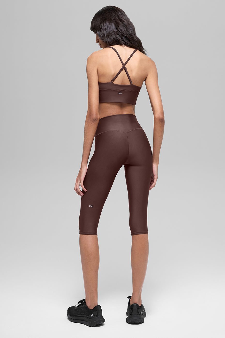 Alo Yoga 16'' High-Waist Airlift Capri - Brownstone