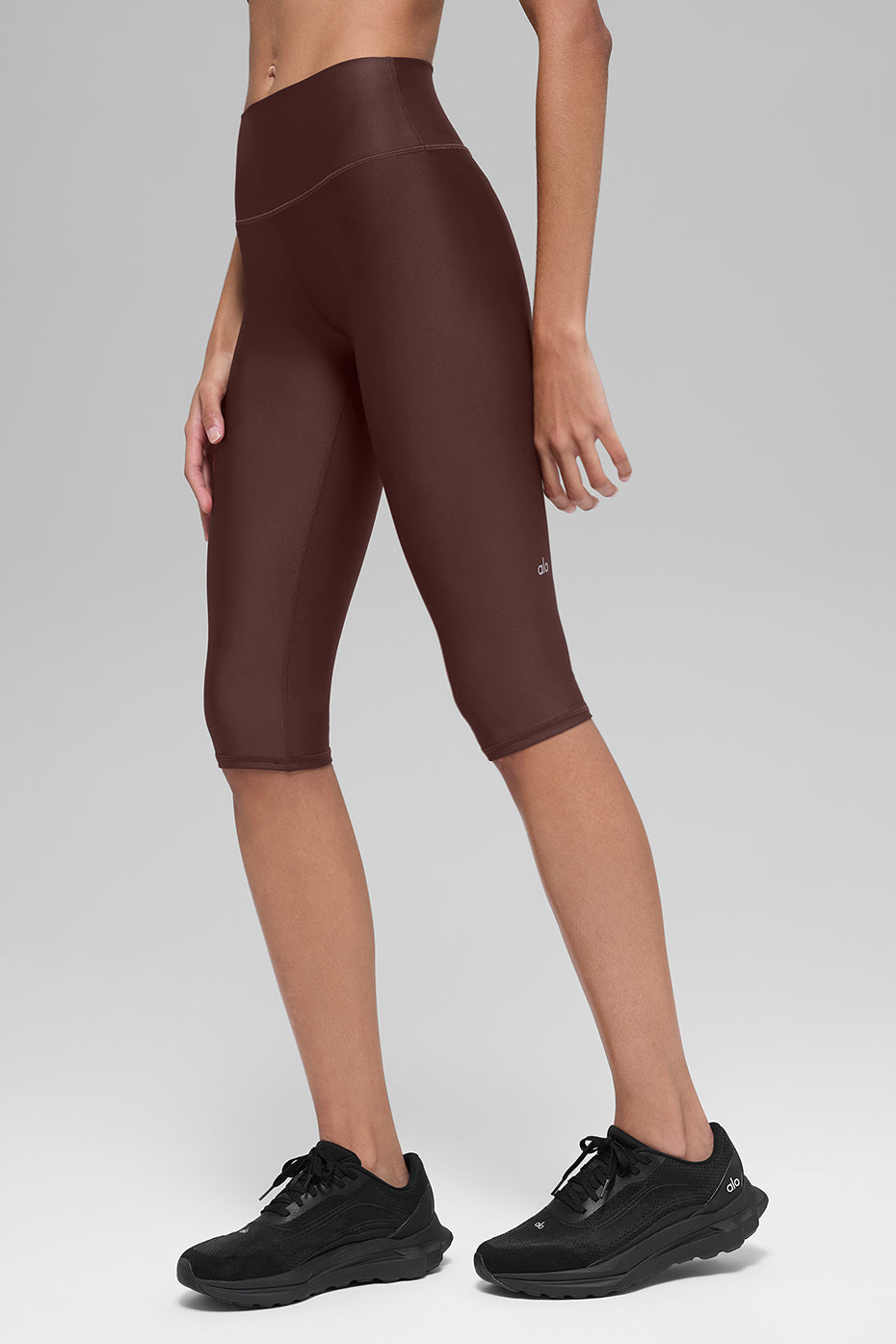 Alo Yoga 16'' High-Waist Airlift Capri - Brownstone