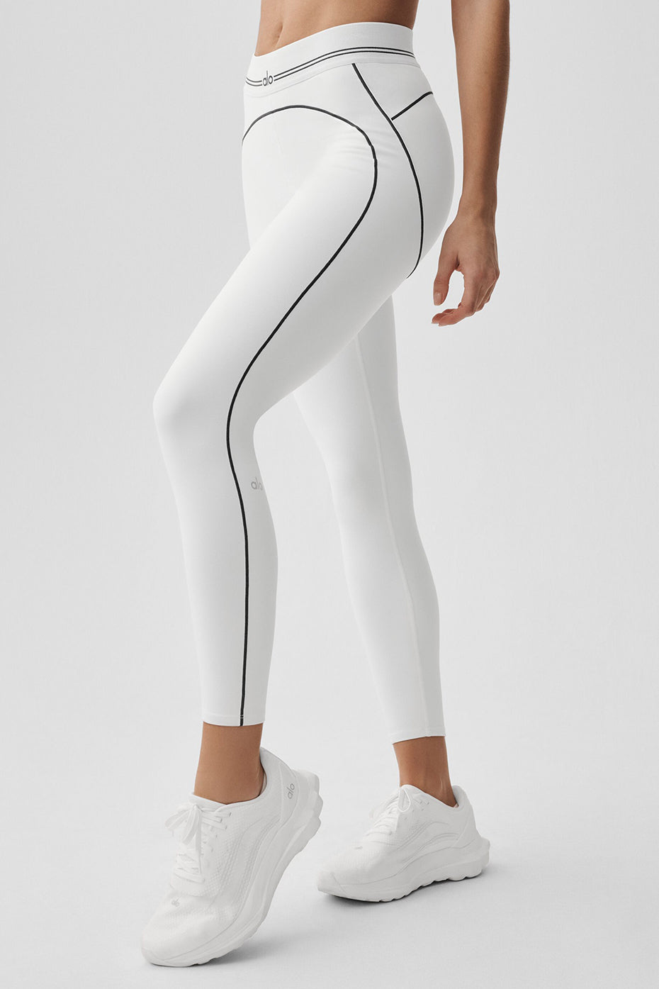 Alo Yoga Airbrush High-Waist 7/8 Heart Throb Legging - White/Black