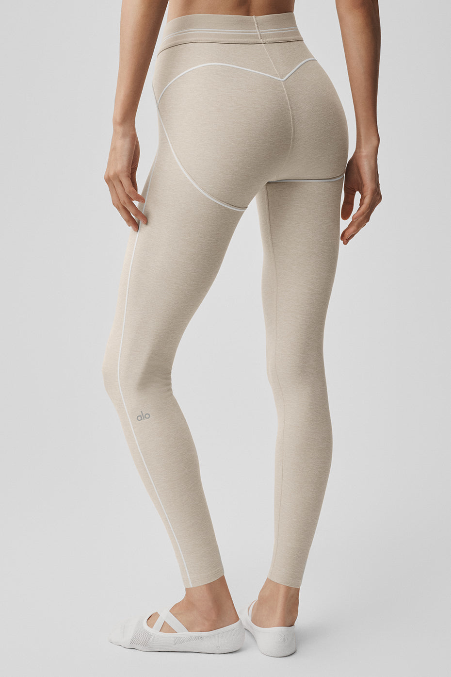 Alo Yoga 7/8 High-Waist Alosoft Heart Throb Legging - Oatmeal Heather/White
