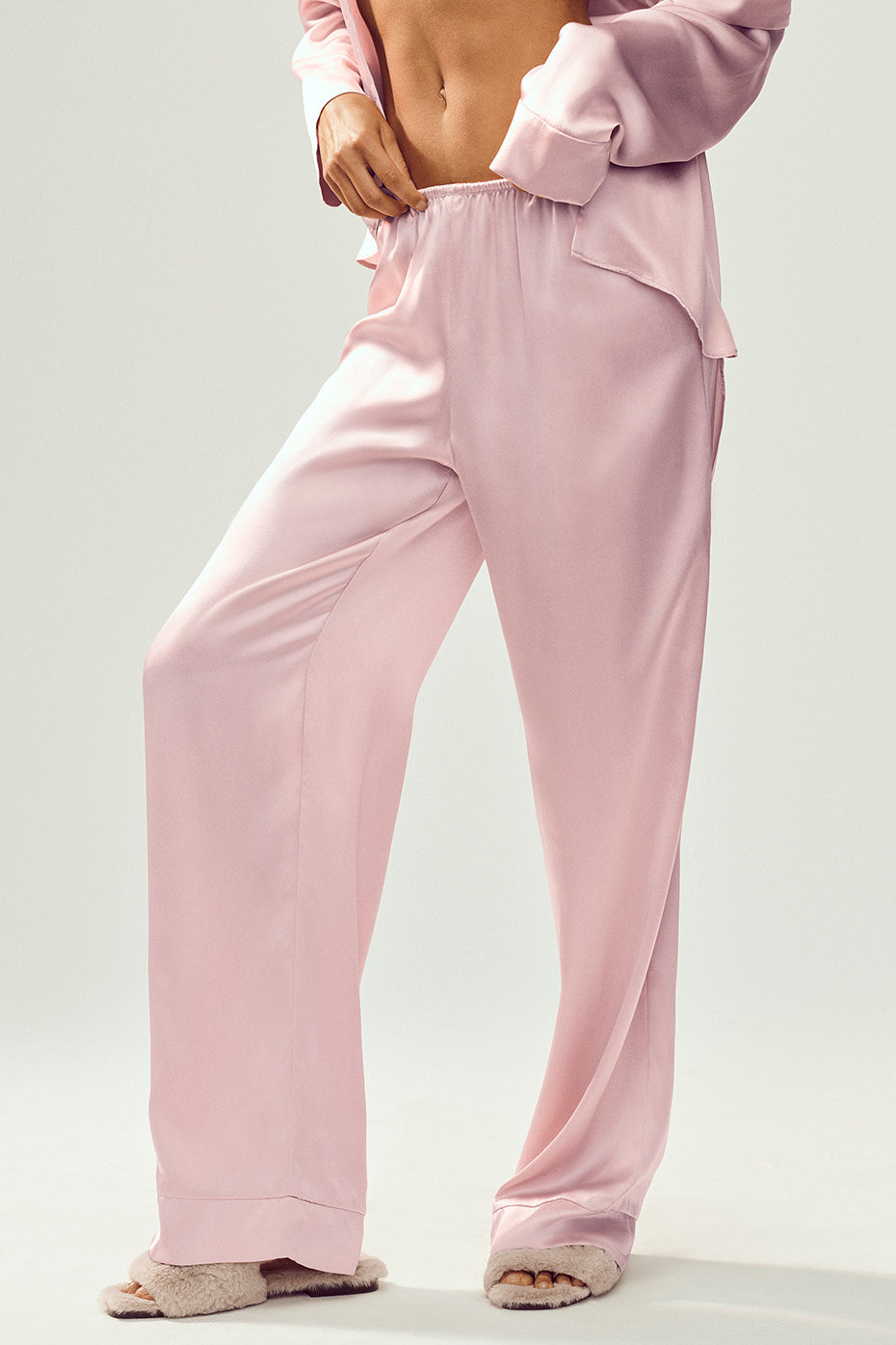 Alo Yoga Silk Luminous Pant (Long) - Pink Champagne