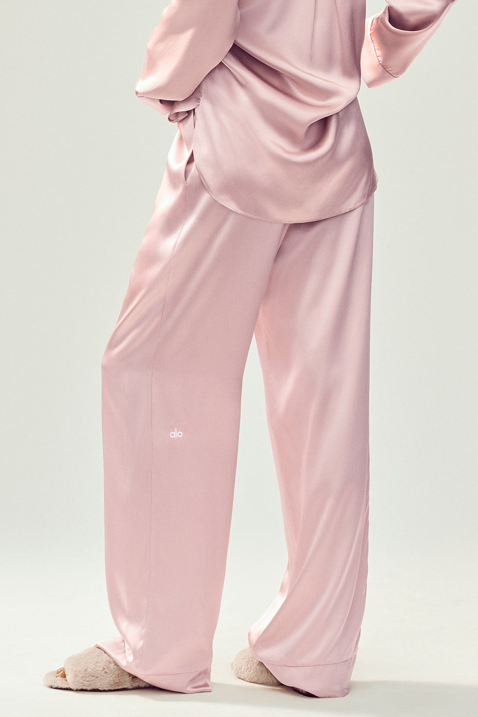 Alo Yoga Silk Luminous Pant (Long) - Pink Champagne