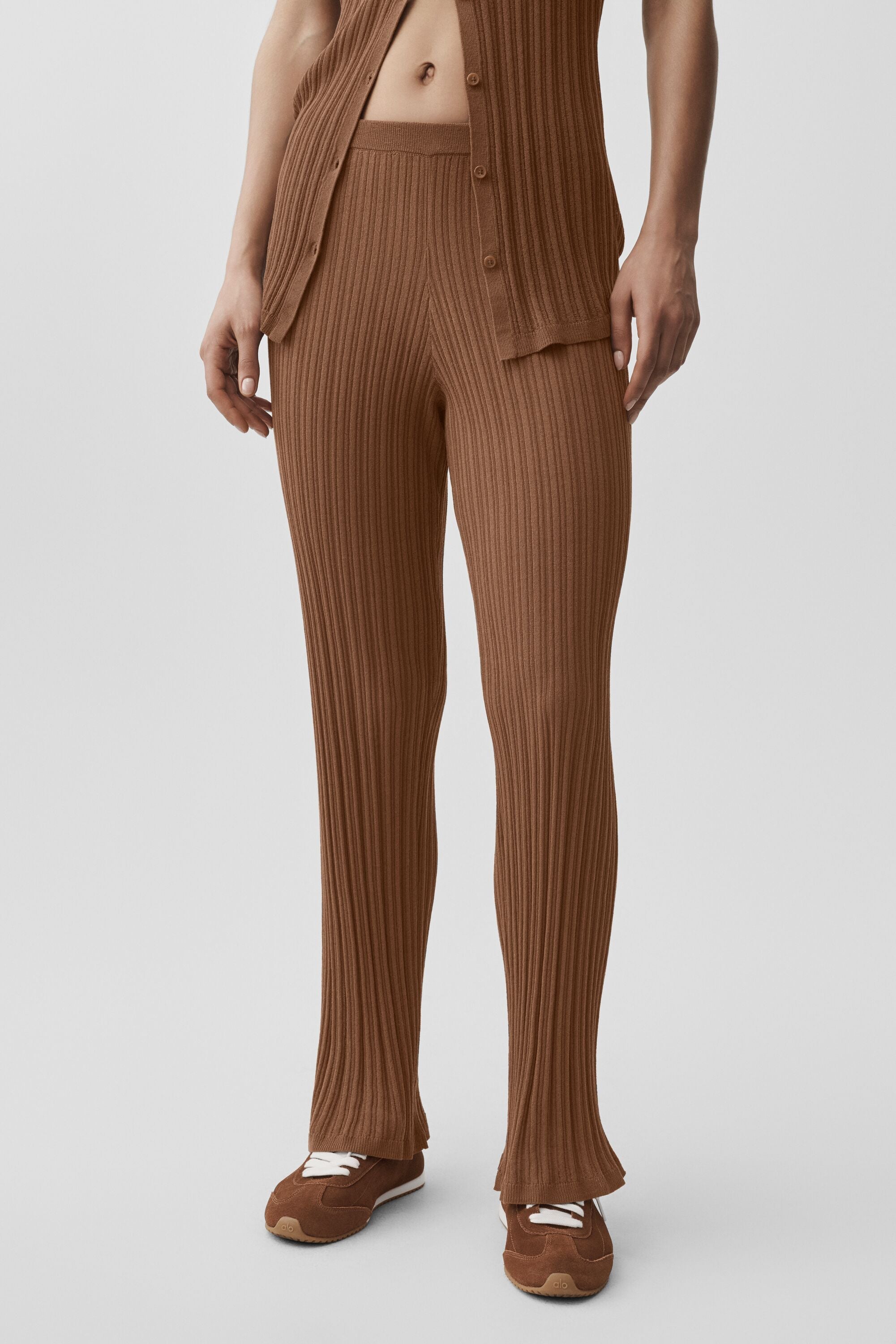 Alo Yoga Sweater High-Waist Sunlit Straight Leg Pant - Sun Kissed Brown