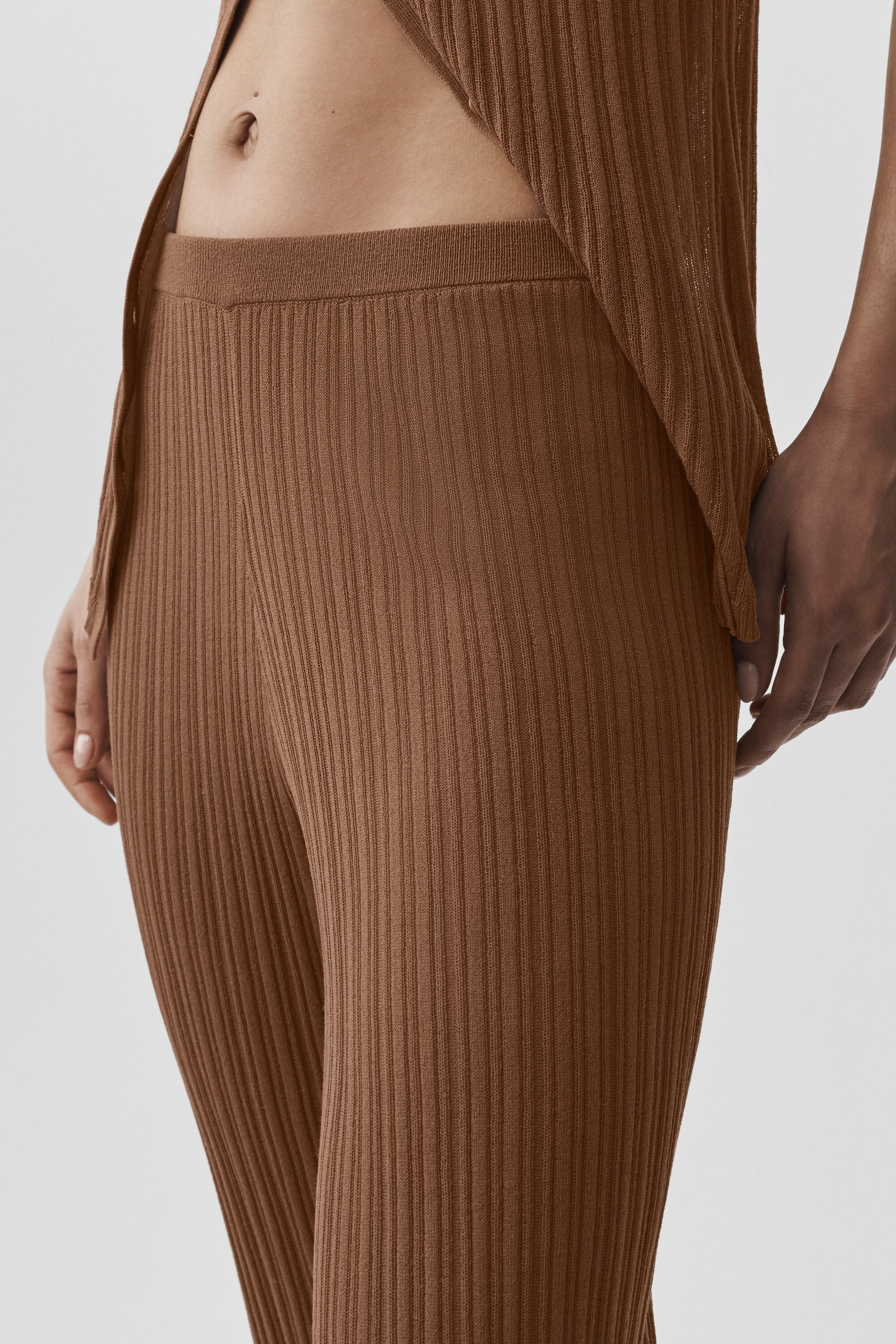 Alo Yoga Sweater High-Waist Sunlit Straight Leg Pant - Sun Kissed Brown