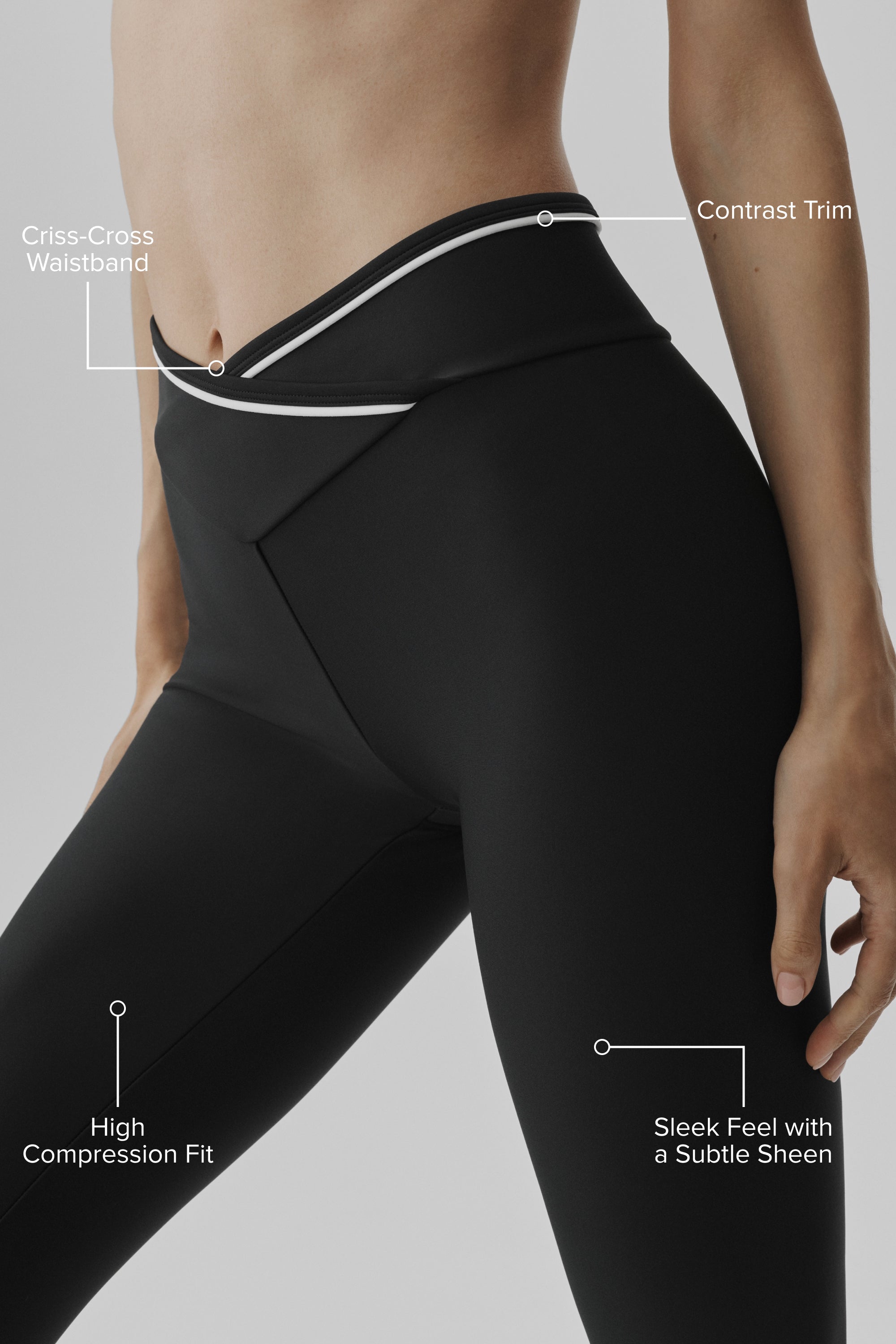Alo Yoga Airlift High-Waist Trifecta Legging - Black/White