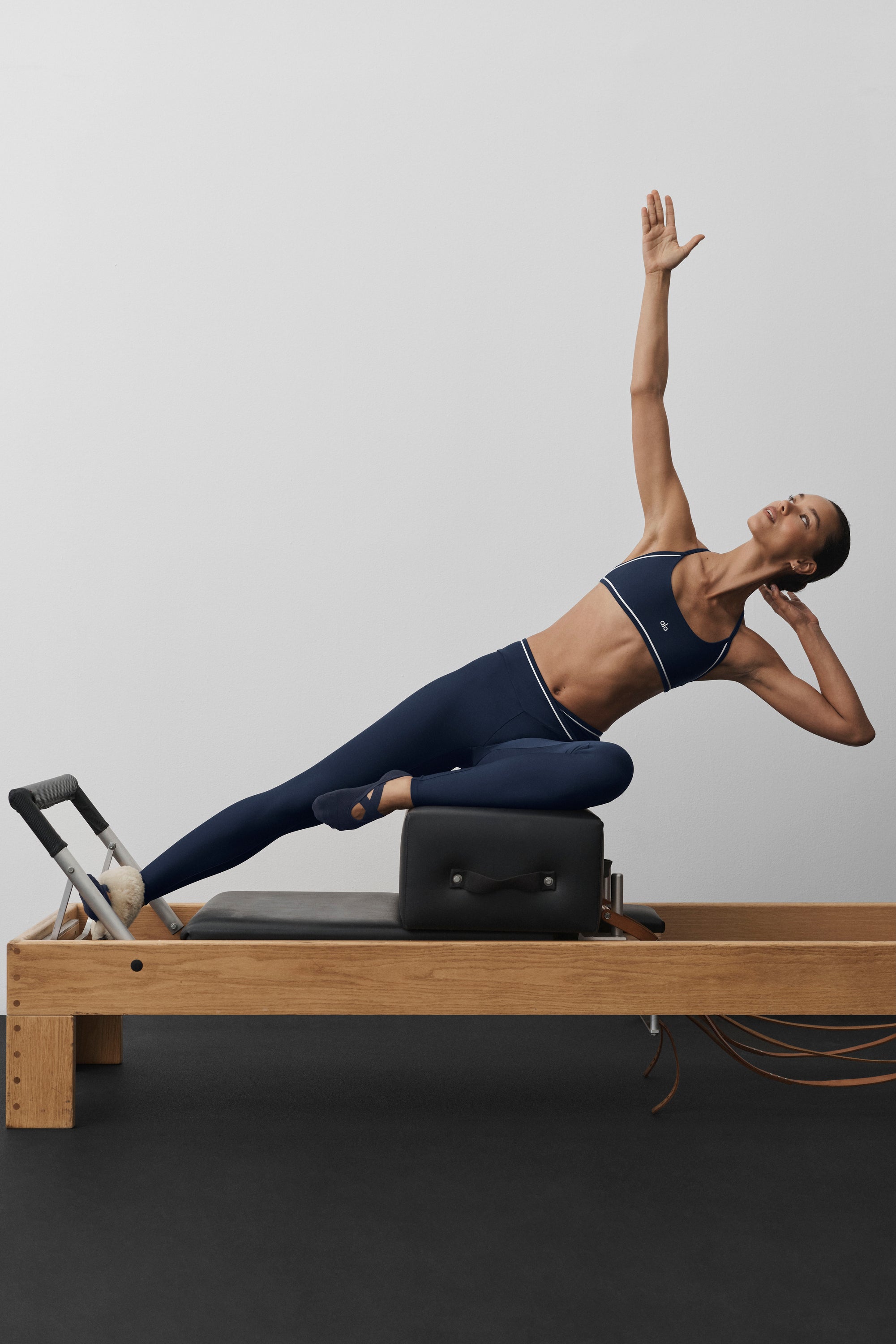 Alo Yoga Airlift High-Waist Trifecta Legging - Navy/White