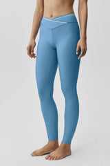 Alo Yoga Airlift High-Waist Trifecta Legging - California Blue/White