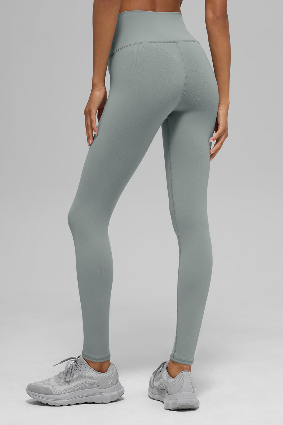 Alo Yoga High-Waist Airbrush Legging - Lunar Grey