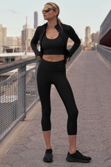 Alo Yoga High-Waist Airlift Capri - Black