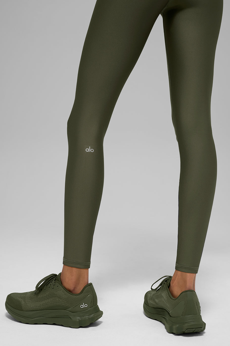 Alo Yoga 7/8 High-Waist Airlift Legging - Green Olive