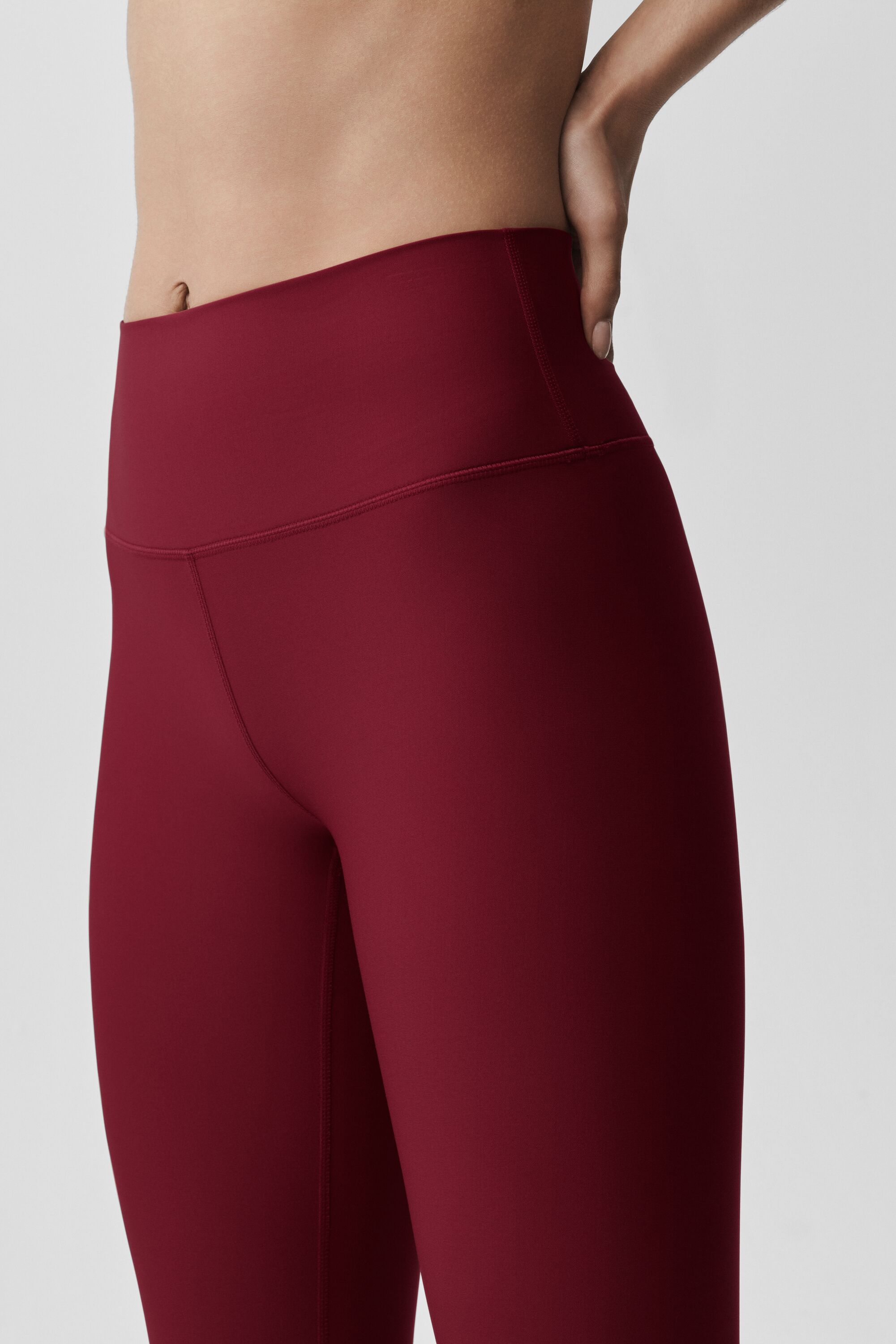 Alo Yoga 7/8 High-Waist Airlift Legging - Summer Romance Red