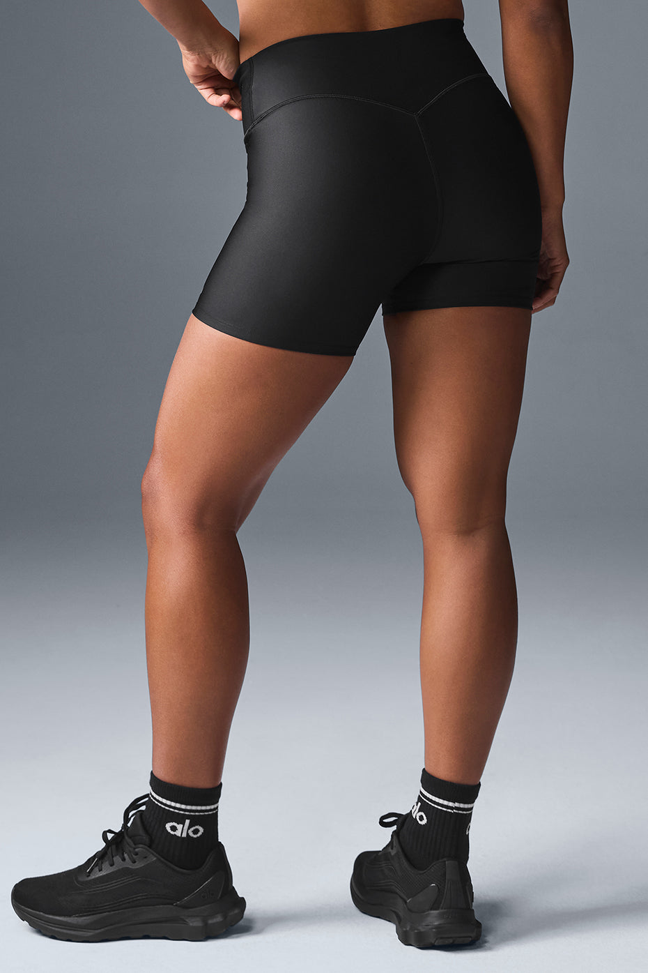 Alo Yoga 5" Airlift Energy Short - Black
