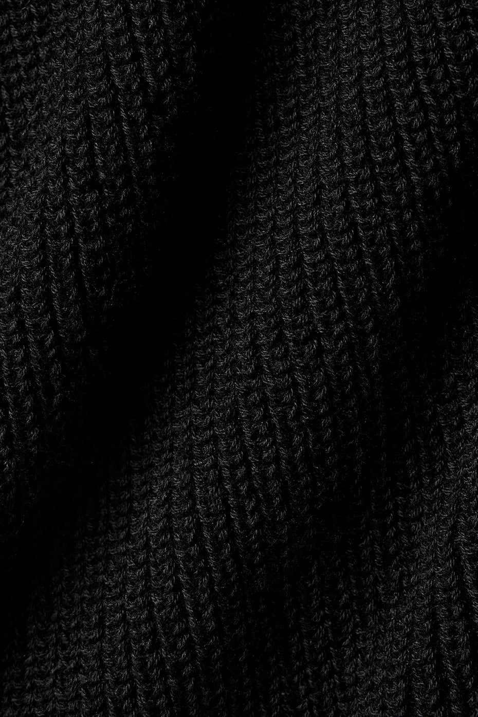 Alo Yoga Supernatural Sweater Short - Black