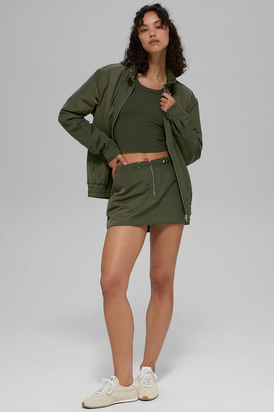 Alo Yoga Work It Mini Skirt - Green Olive