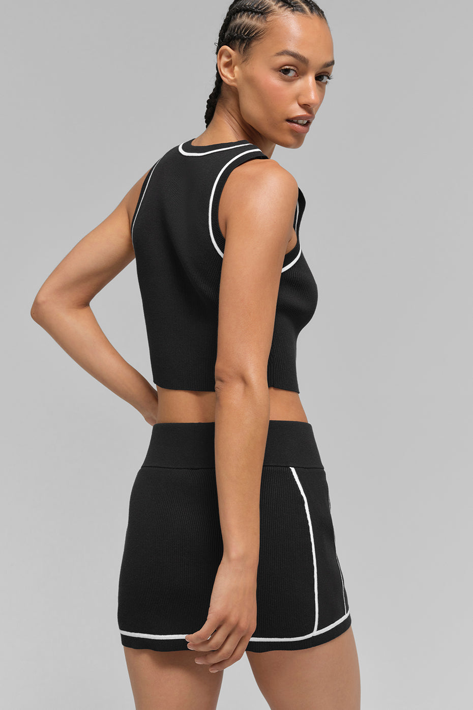 Alo Yoga Ribbed Sweater Knit Highline Mini Skirt - Black/White