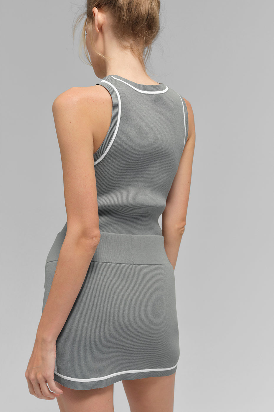 Alo Yoga Ribbed Sweater Knit Highline Mini Skirt - Lunar Grey/White