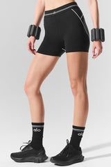 Alo Yoga 4