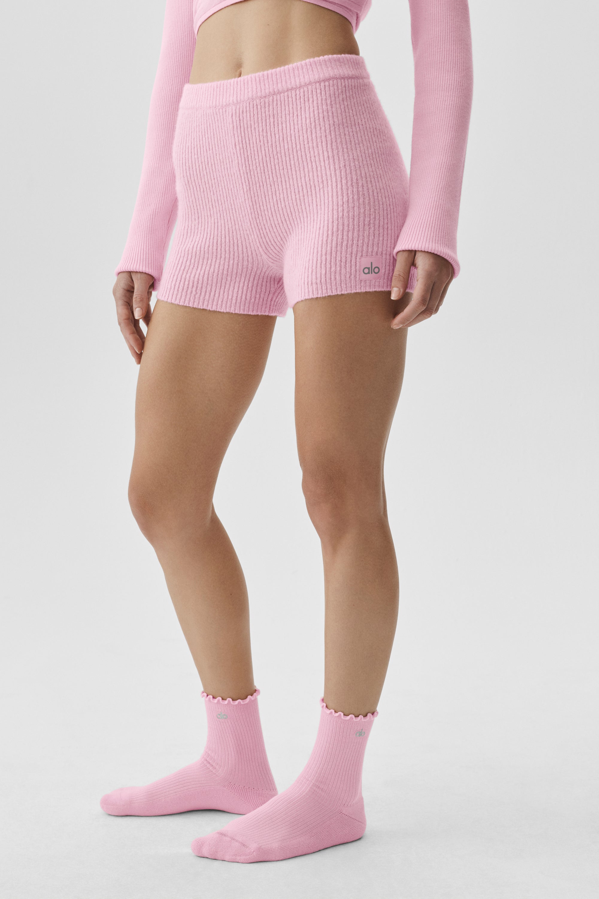 Alo Yoga Wool Cashmere Ribbed Noble Short - Pink Marshmallow